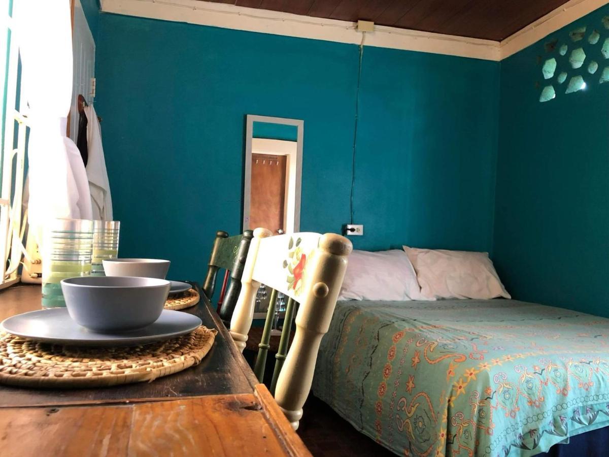 Bnb Somom Mobay Lodging Montego Bay Dış mekan fotoğraf